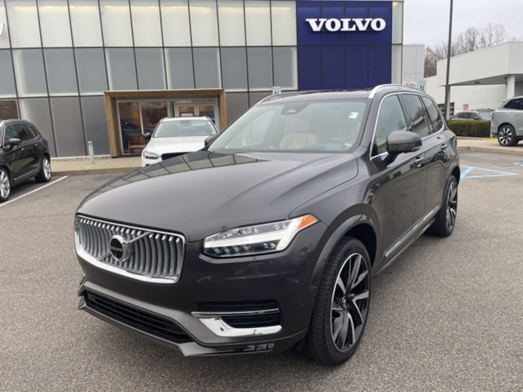 Certified 2024 Volvo XC90 B6 Ultimate Bright 7-Seater SUV