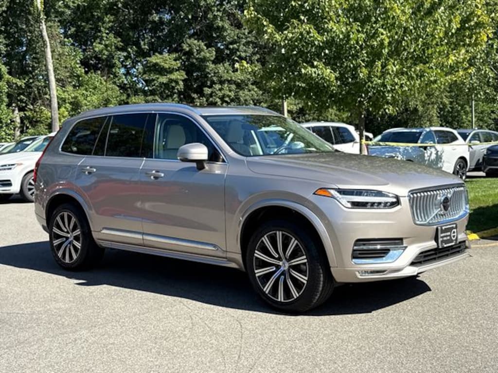 Certified 2025 Volvo XC90 B5 Core SUV