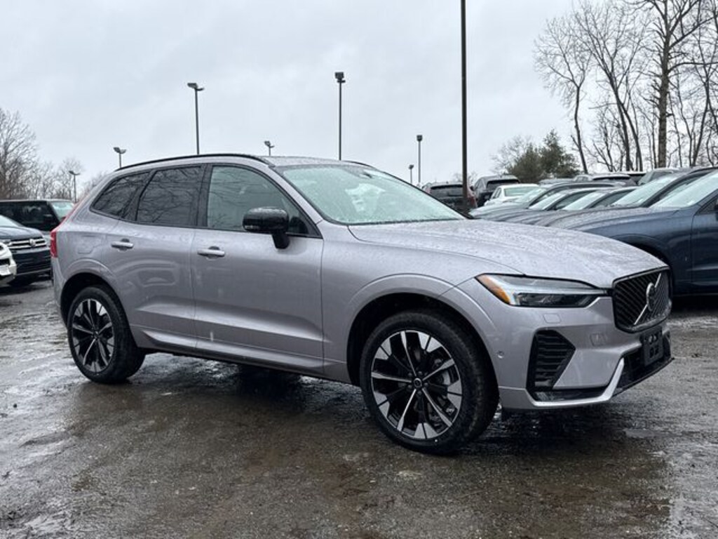 New 2026 Volvo XC60 B5 Plus SUV