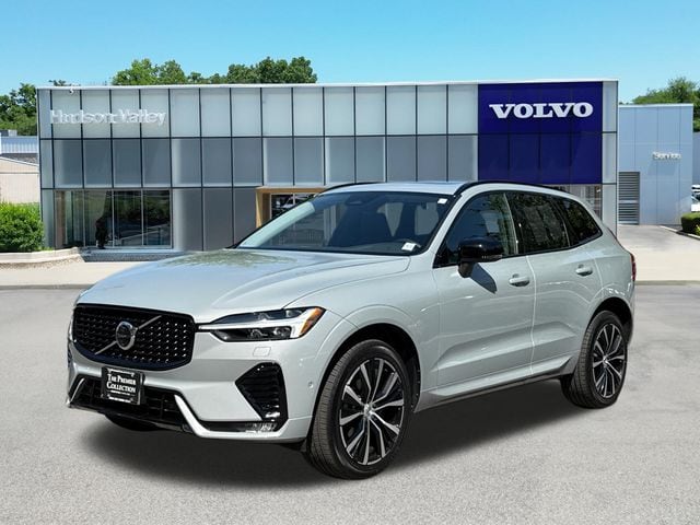 2025 Volvo XC60 B5 Plus Dark AWD's photo