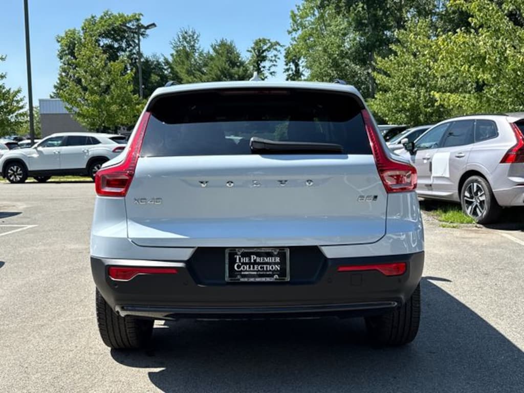 Certified 2026 Volvo XC40 B5 Plus SUV