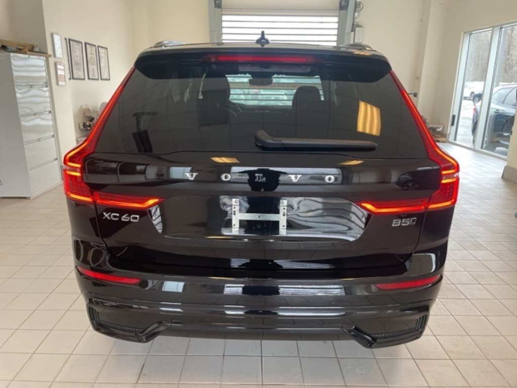 Certified 2024 Volvo XC60 B5 Core Dark SUV