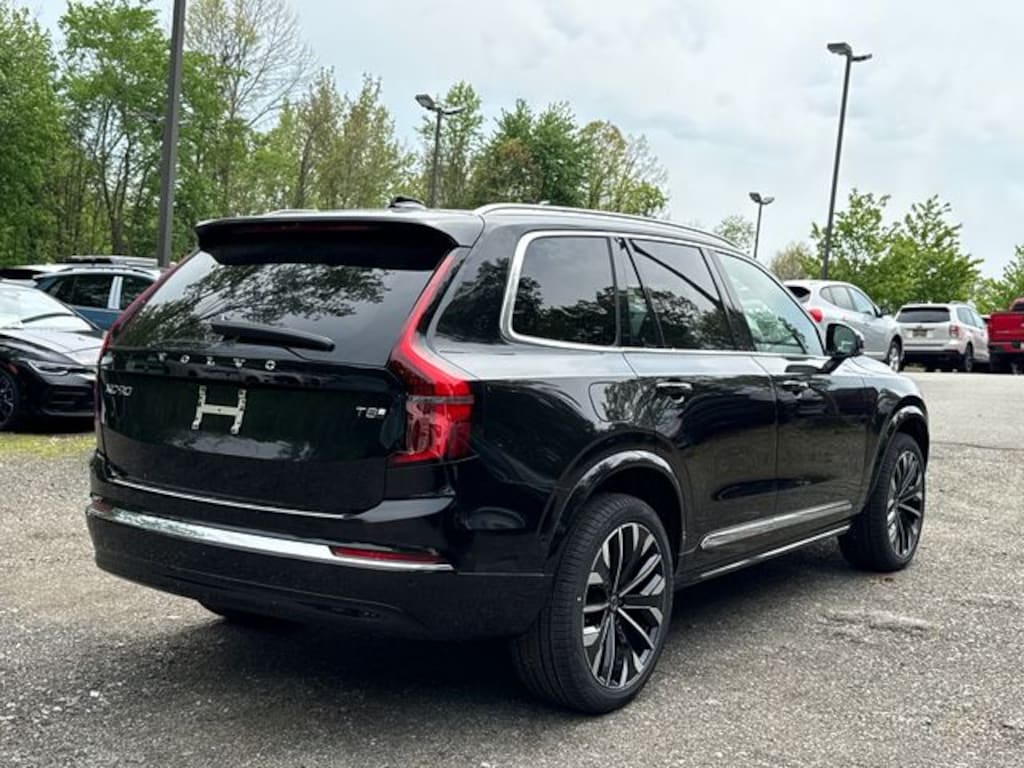 New 2026 Volvo XC90 plug-in hybrid T8 Ultra 7-Seater SUV