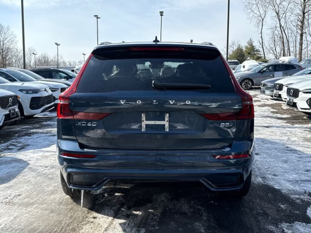 New 2026 Volvo XC60 B5 Plus SUV