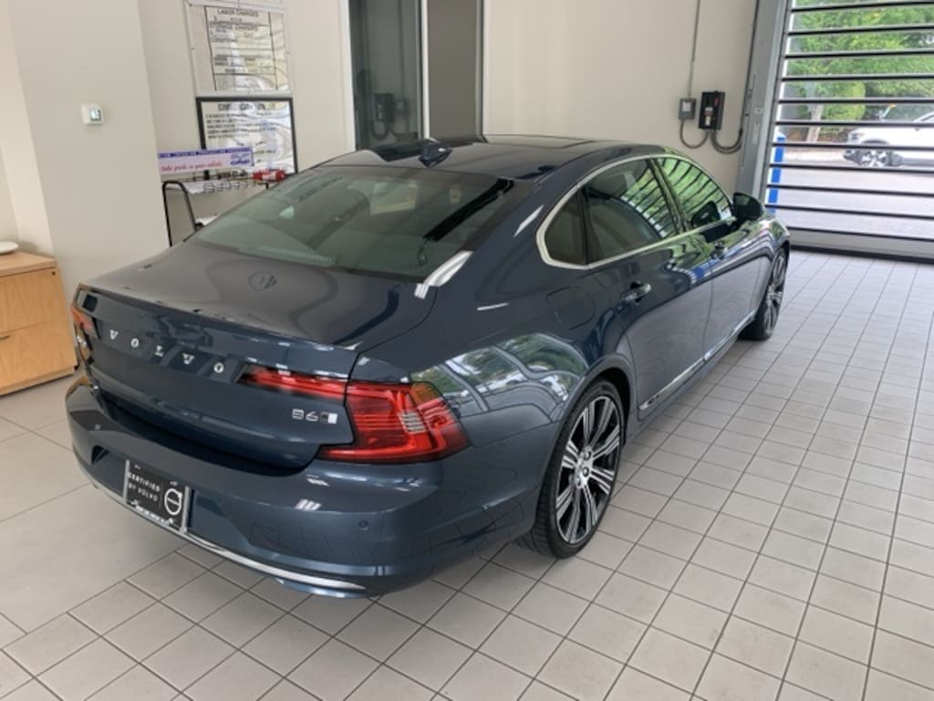 Certified 2023 Volvo S90 B6 AWD Plus Bright Sedan