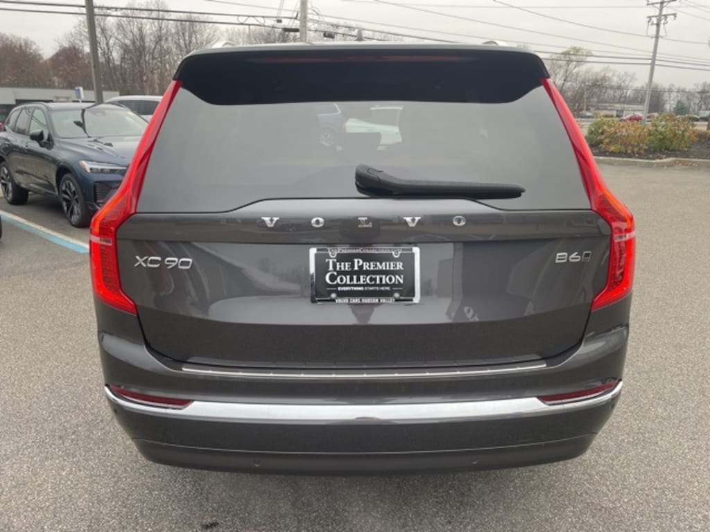 Certified 2024 Volvo XC90 B6 Ultimate Bright 7-Seater SUV