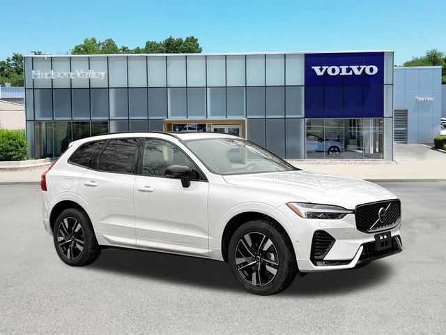 2026 Volvo XC60 B5 Plus Dark AWD's photo