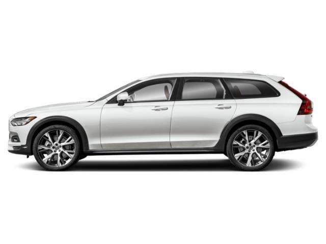 2025 Volvo V90 Cross Country B6 photo 3