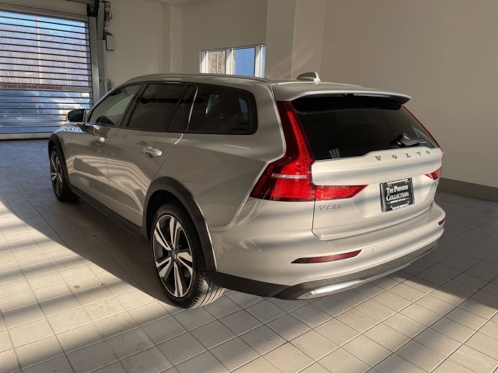 Certified 2025 Volvo V60 Cross Country B5 Plus Wagon