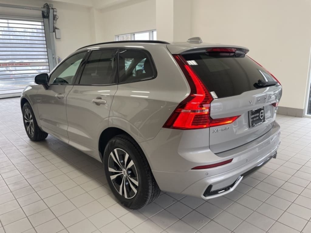 Certified 2025 Volvo XC60 B5 Core SUV