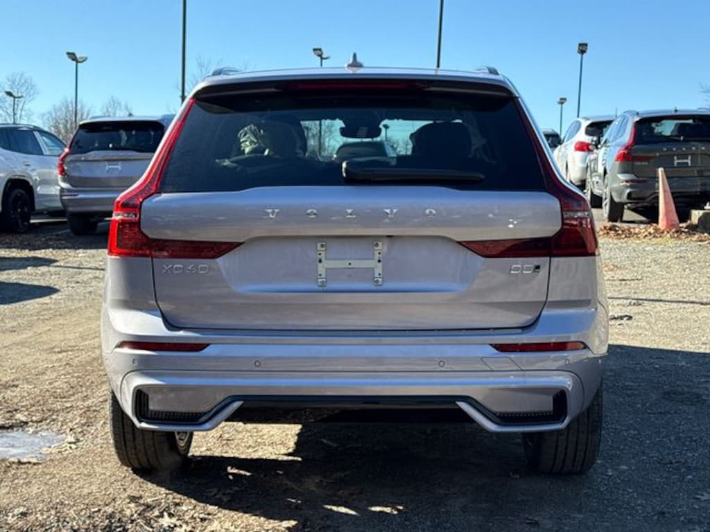 New 2026 Volvo XC60 B5 Plus SUV