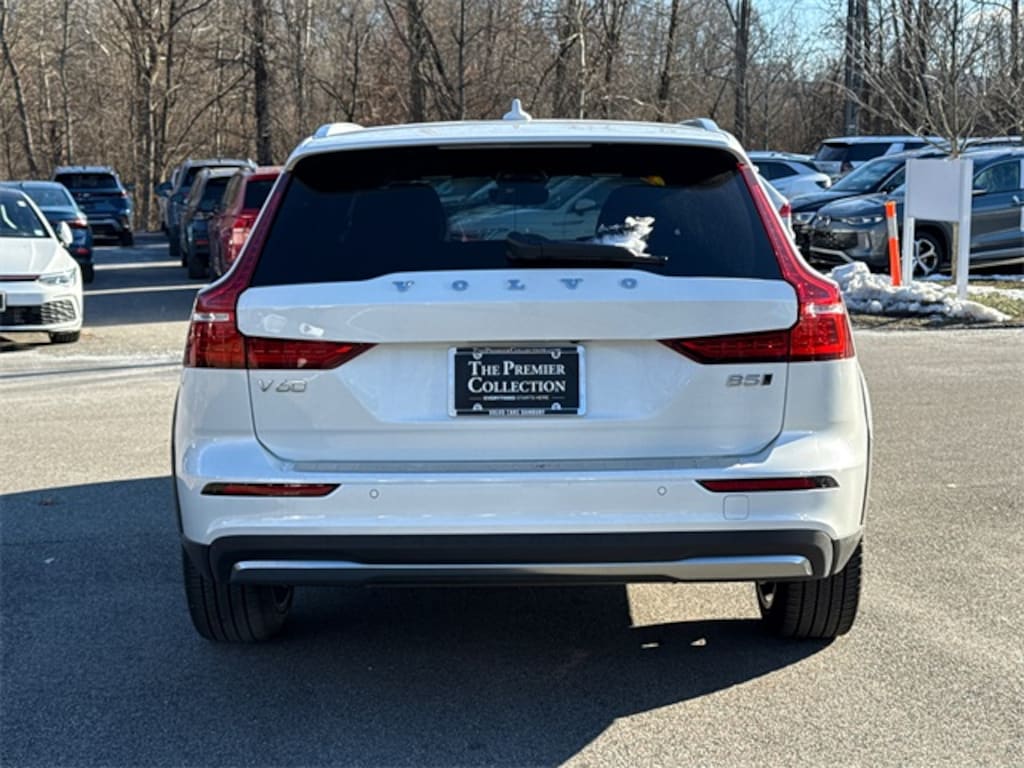 Used 2024 Volvo V60 Cross Country B5 Ultimate Wagon