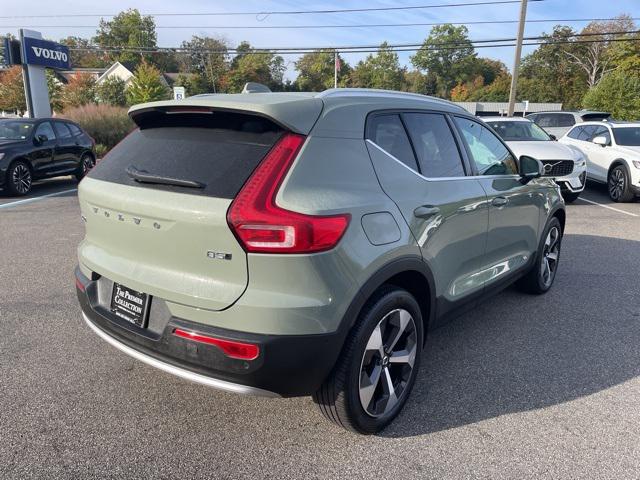 2023 Volvo XC40 AWD Plus photo 4