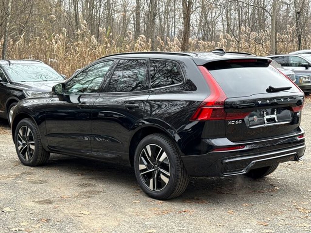 New 2026 Volvo XC60 B5 Plus SUV