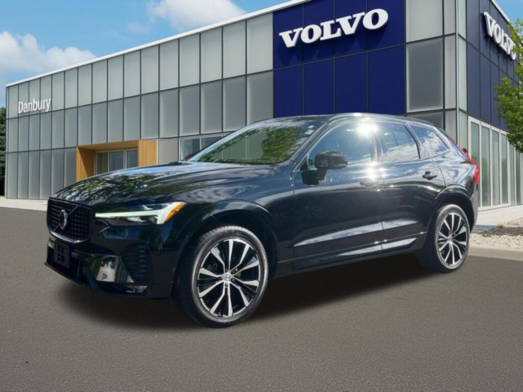 Used 2023 Volvo XC60 B5 AWD Plus Dark SUV