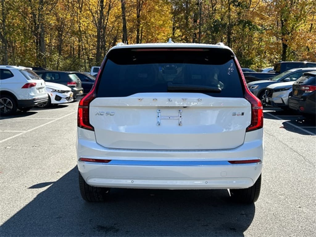 New 2026 Volvo XC90 B6 Plus 7-Seater SUV