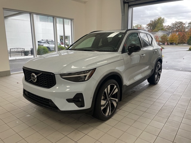 2024 Volvo XC40