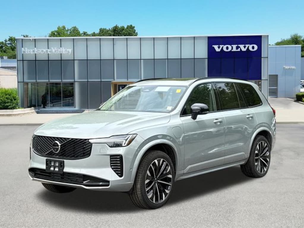 New 2026 Volvo XC90 plug-in hybrid T8 Ultra Dark Theme 6-Seater SUV