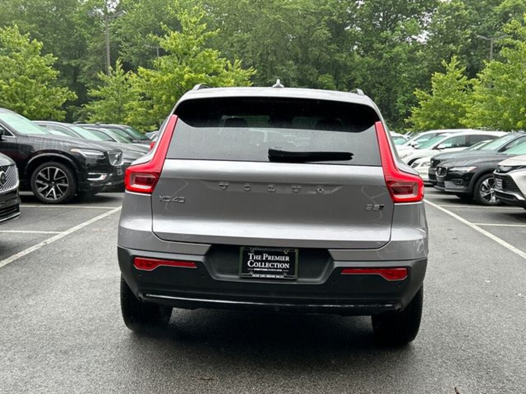 Certified 2026 Volvo XC40 B5 Plus SUV