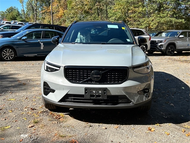 2026 Volvo XC40 Ultra Black Edition - Photo 6