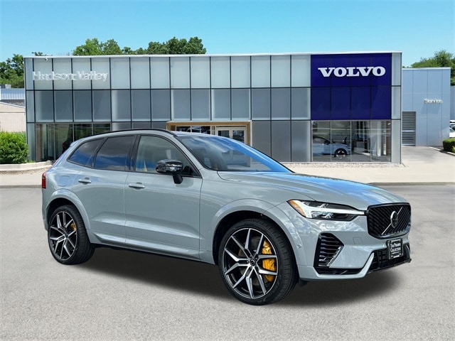 2026 Volvo XC60 Polestar's photo