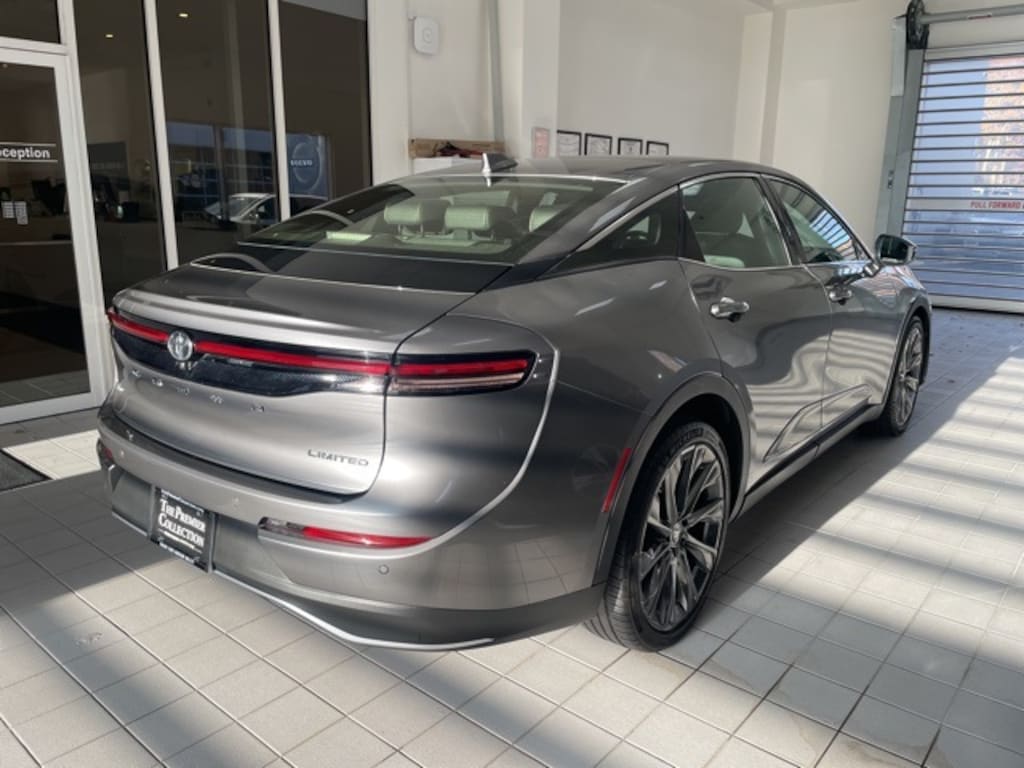 Used 2023 Toyota Crown Sedan