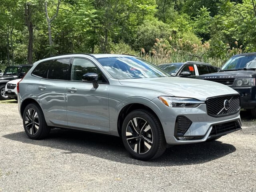 New 2026 Volvo XC60 B5 Plus SUV