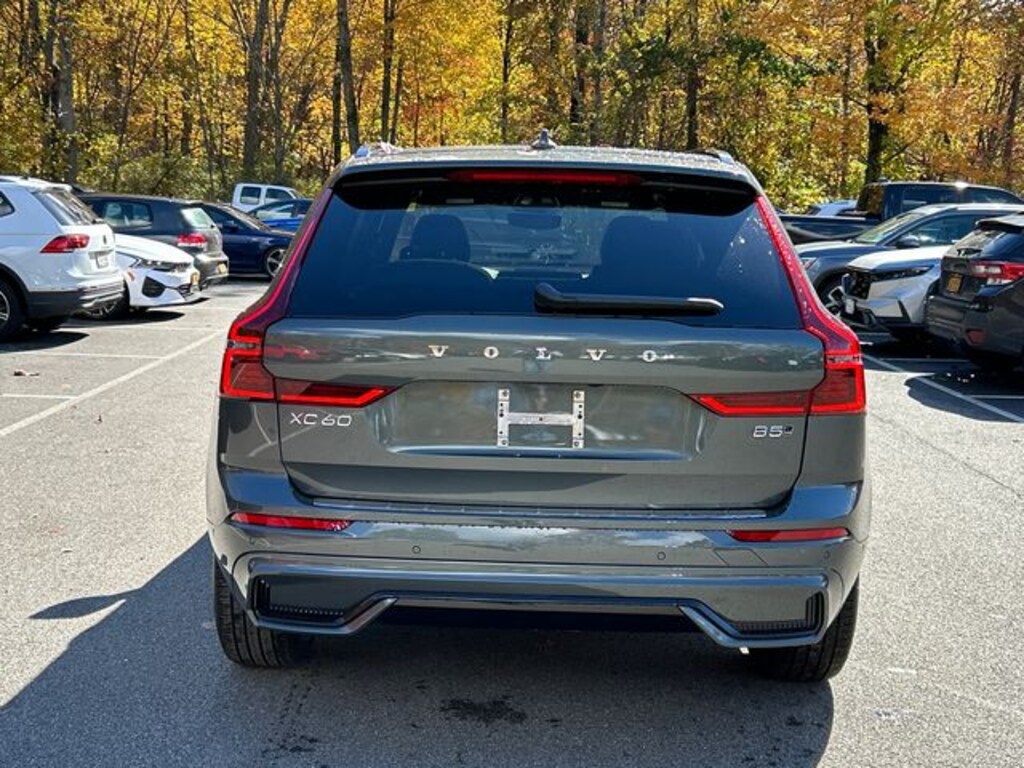 New 2026 Volvo XC60 B5 Plus SUV