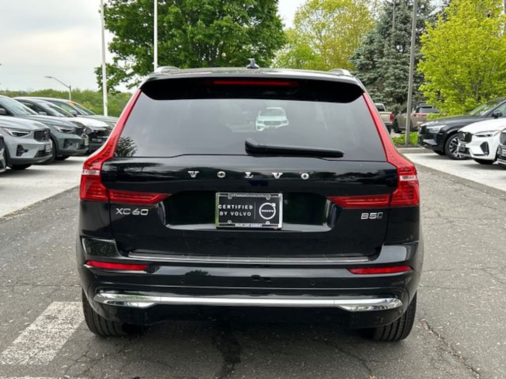 Used 2023 Volvo XC60 B5 AWD Plus Bright SUV