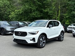 2026 Volvo XC40 B5 Plus SUV
