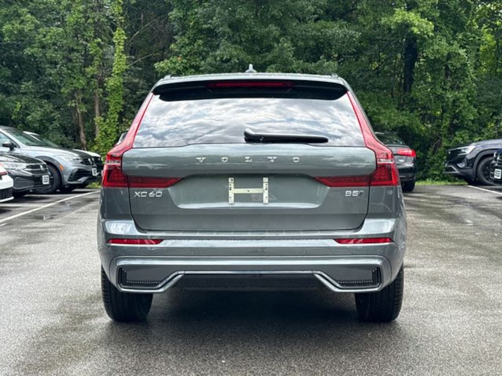 New 2026 Volvo XC60 B5 Plus SUV