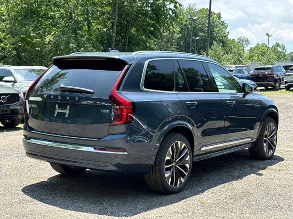 New 2026 Volvo XC90 plug-in hybrid T8 Ultra 7-Seater SUV
