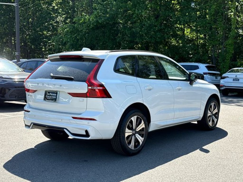 Certified 2024 Volvo XC60 plug-in hybrid T8 Core Dark SUV