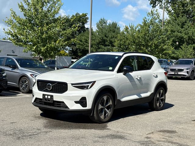 2026 Volvo XC40
