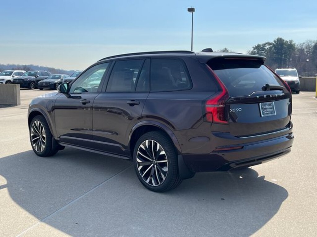 New 2026 Volvo XC90 plug-in hybrid T8 Ultra Dark Theme 7-Seater SUV