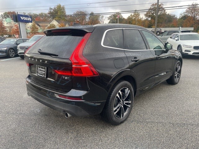 2019 Volvo XC60 T5 Momentum photo 2