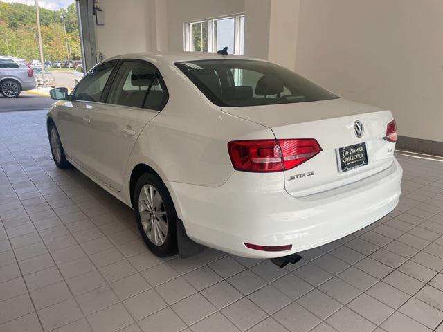 2015 Volkswagen Jetta 1.8T SE photo 2