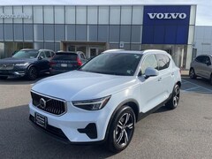 2025 Volvo XC40 B5 Core Bright Theme SUV