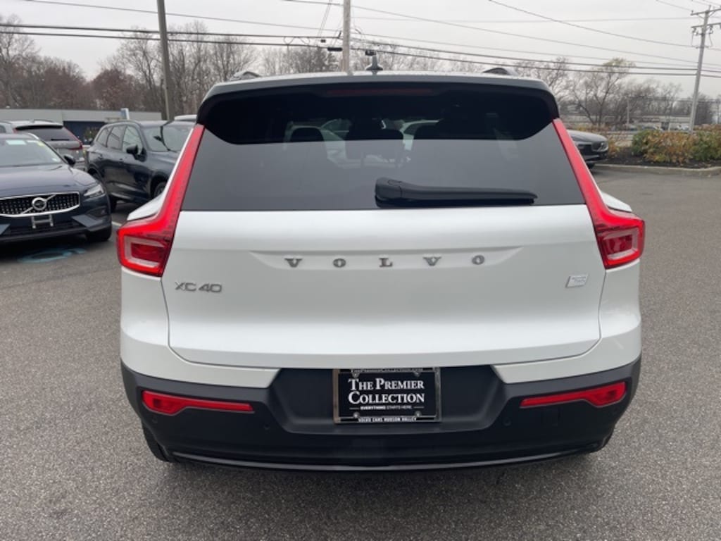 Certified 2023 Volvo XC40 Recharge Pure Electric Ultimate SUV