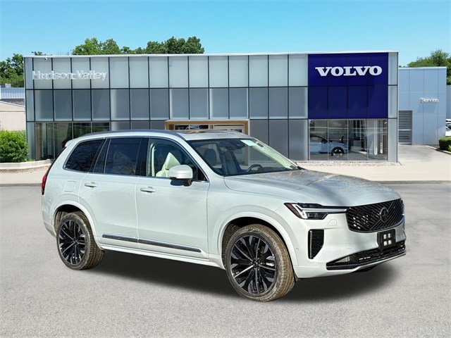 2026 Volvo XC90 Ultra's photo