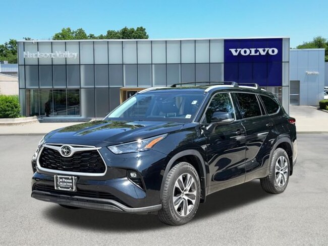 2022 Toyota Highlander XLE SUV