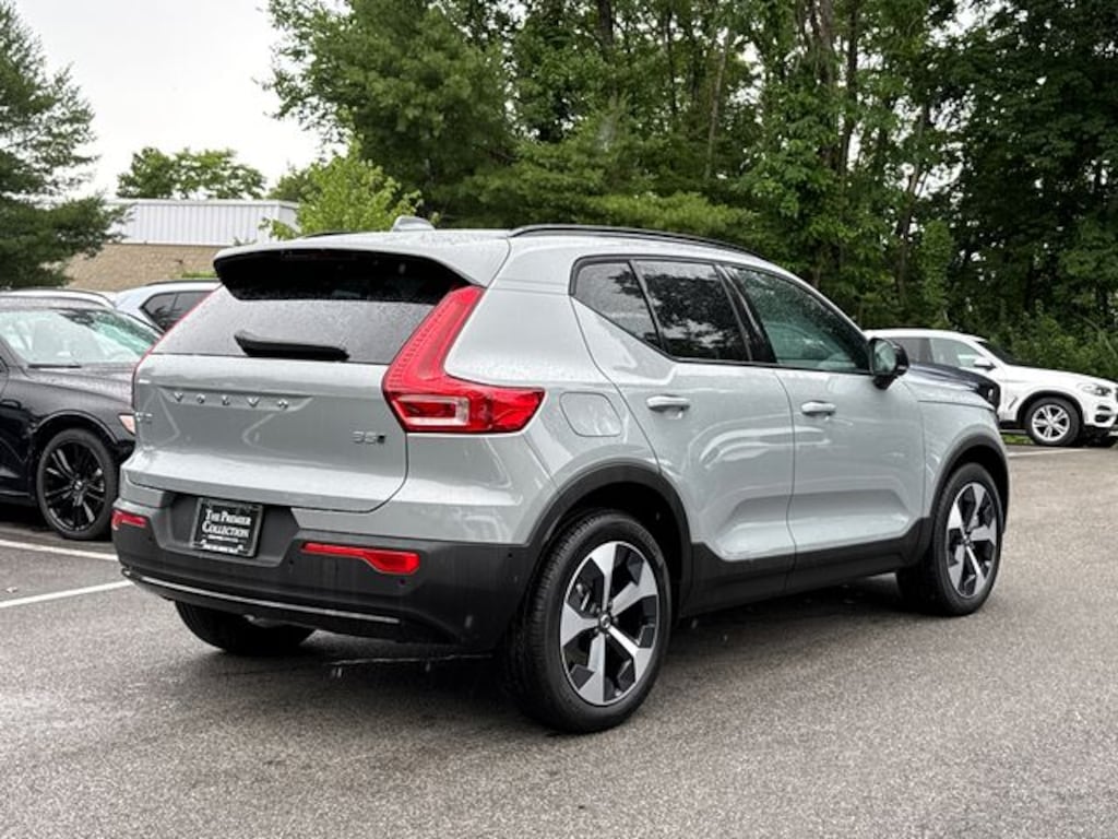Certified 2026 Volvo XC40 B5 Plus SUV