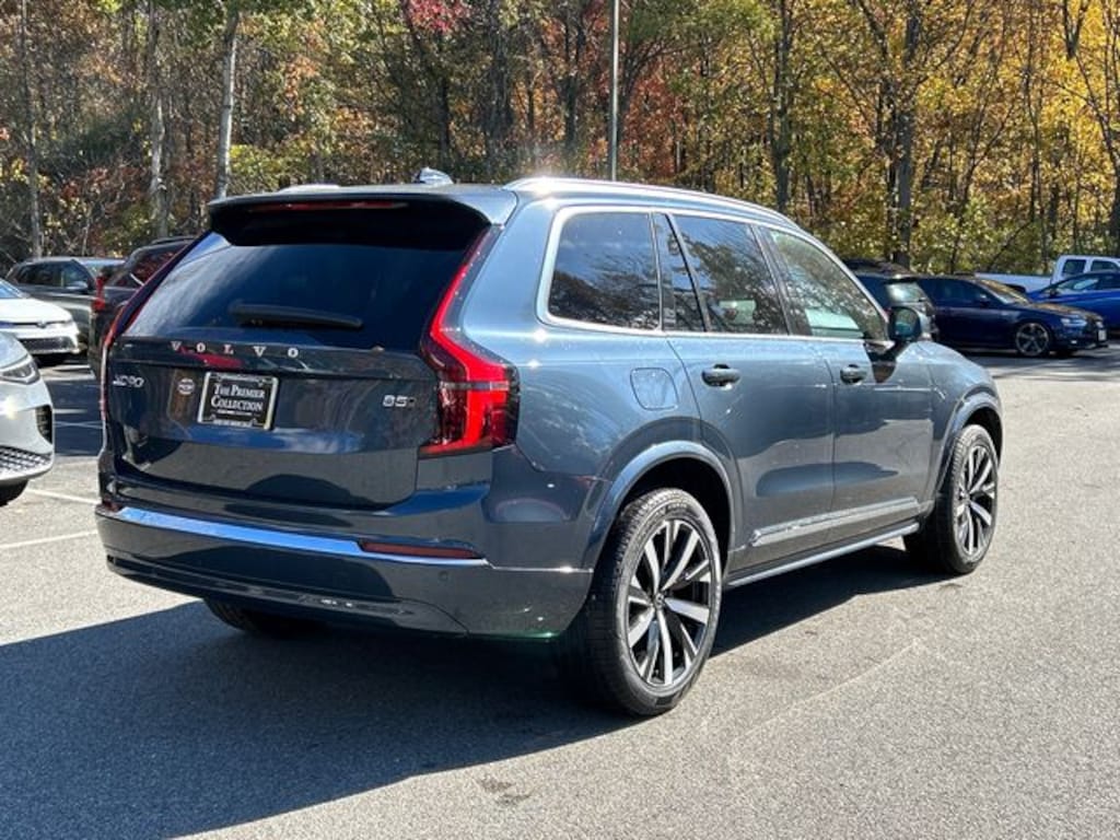 New 2026 Volvo XC90 B5 Core SUV