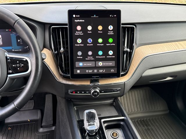 2026 Volvo XC60 Plus - Photo 20