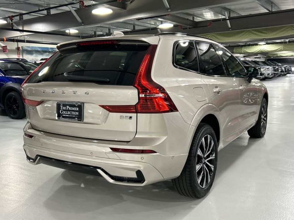 Used 2025 Volvo XC60 B5 Plus SUV