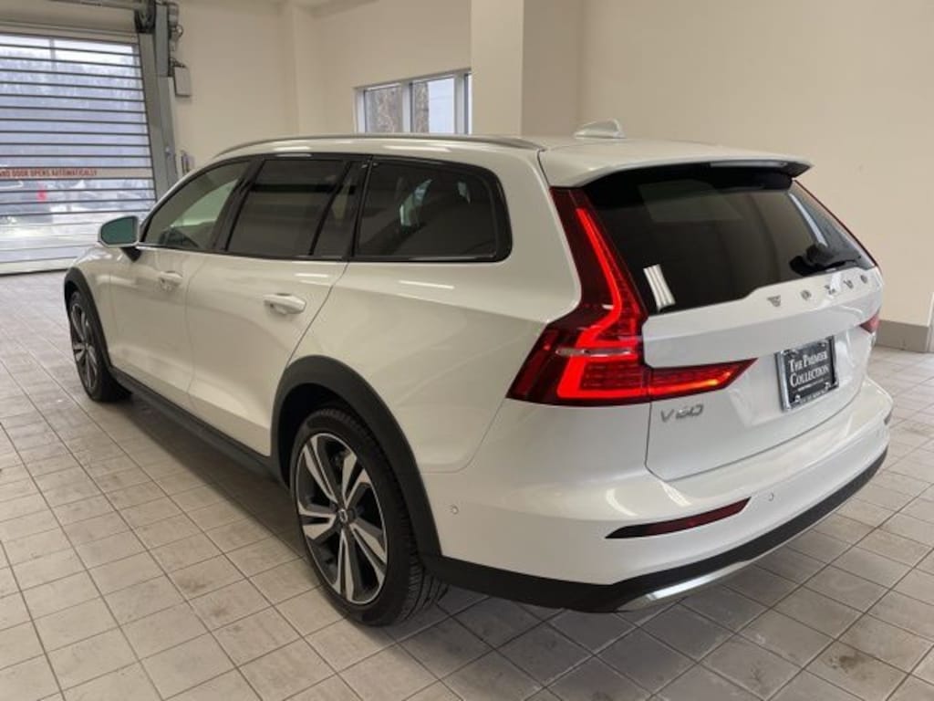 Used 2025 Volvo V60 Cross Country B5 Plus Wagon