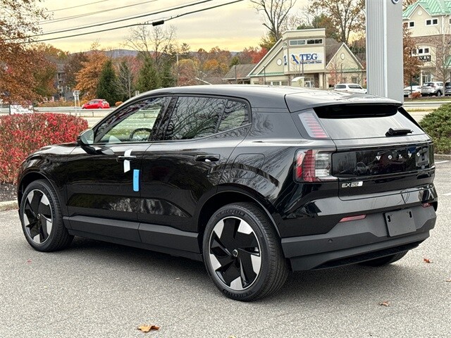 2026 Volvo EX30 Plus photo 4