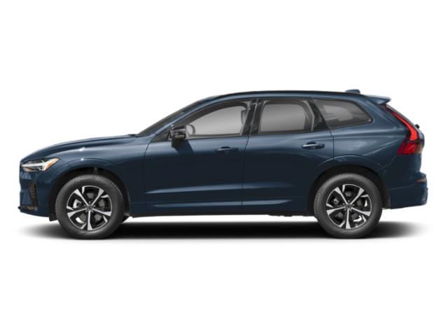 2026 Volvo XC60 B5 Black Edition photo 3