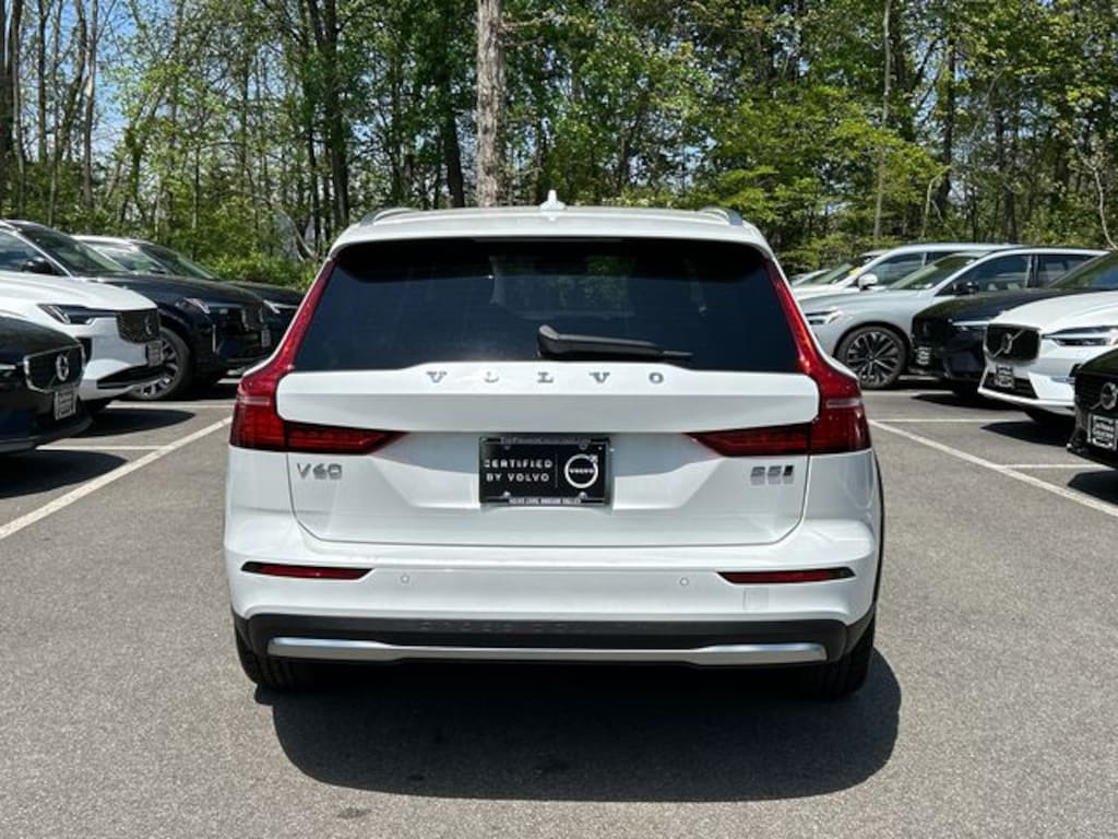 Certified 2025 Volvo V60 Cross Country B5 Plus Wagon
