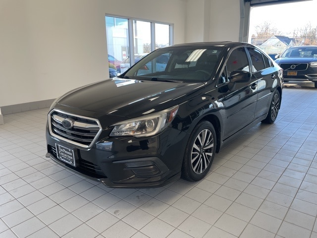 2019 Subaru Legacy Premium's photo